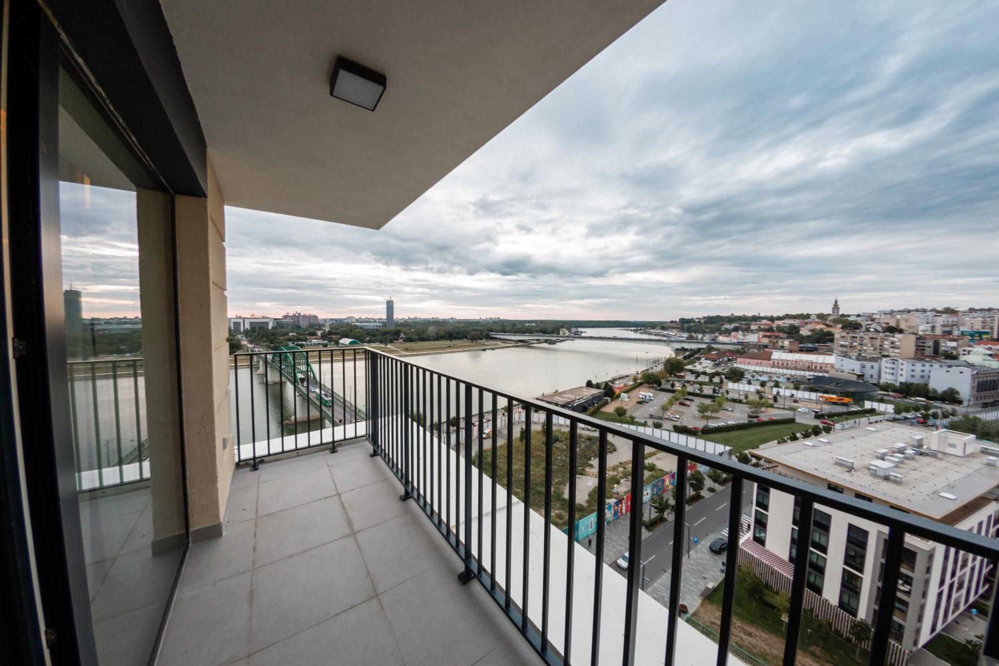 Ferienwohnung Sinfonia Lux Belgrad Exterior foto