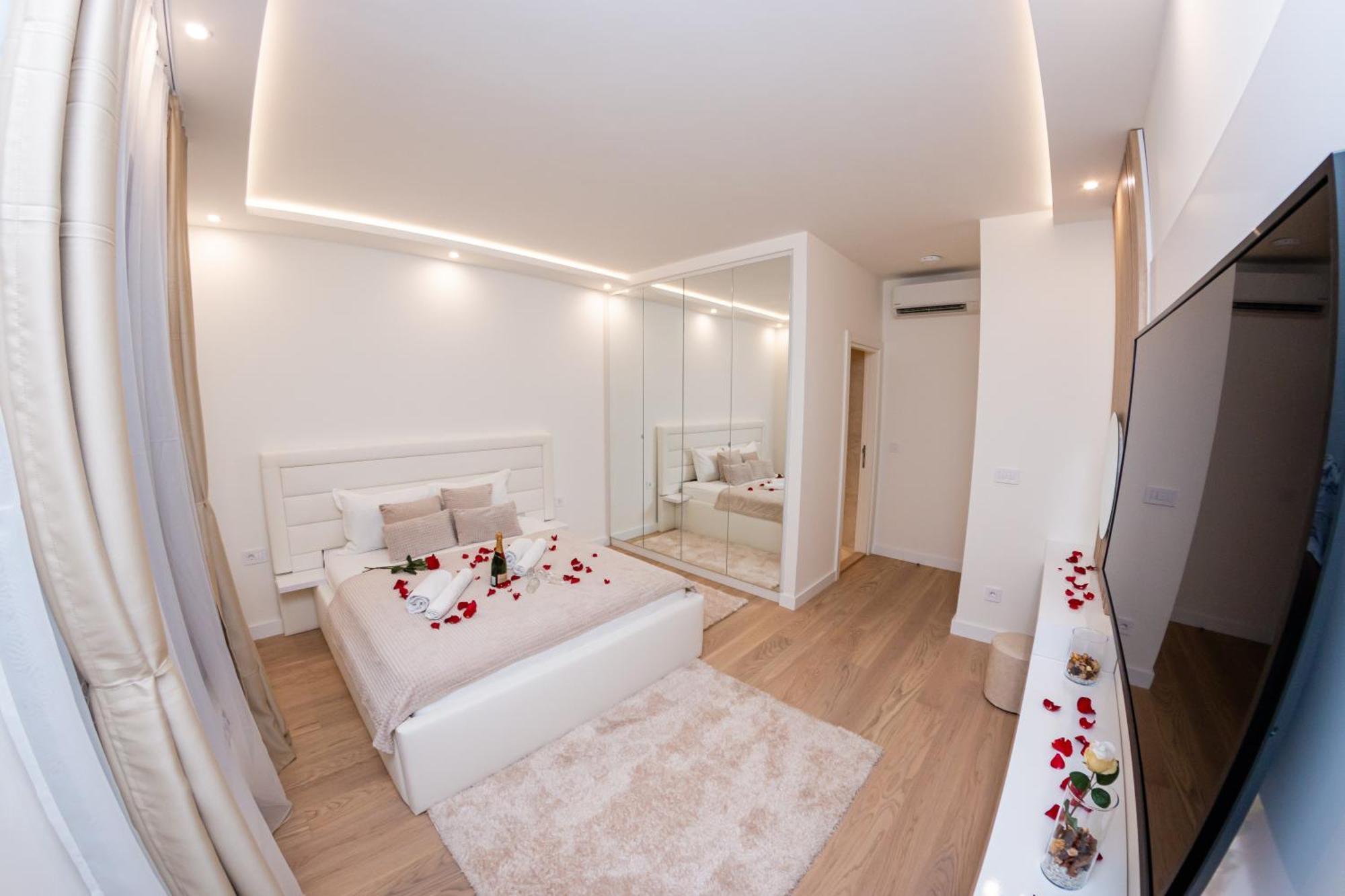 Ferienwohnung Sinfonia Lux Belgrad Exterior foto