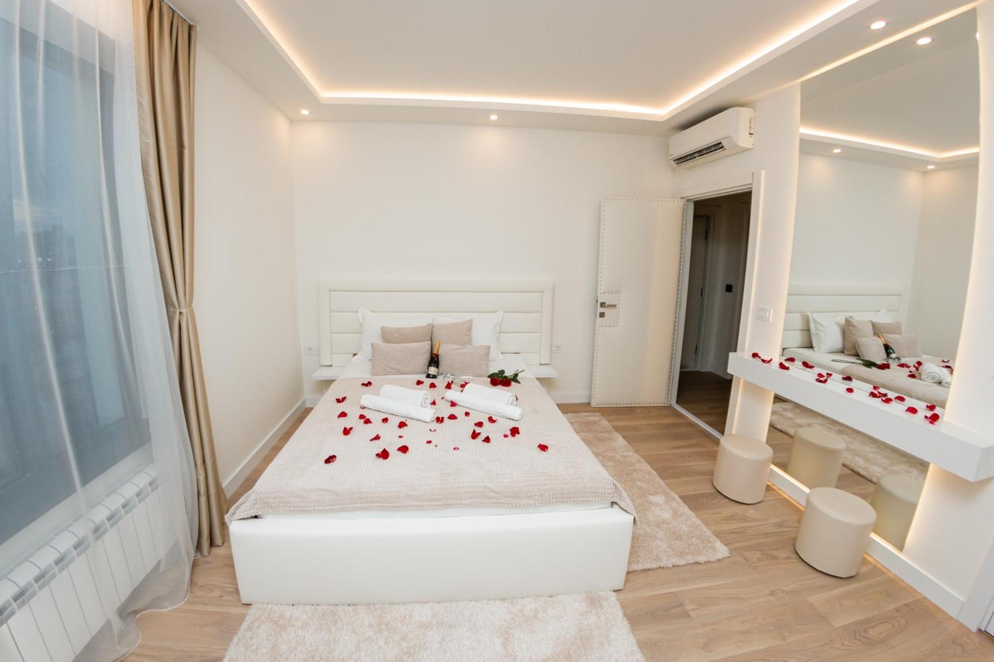 Ferienwohnung Sinfonia Lux Belgrad Exterior foto